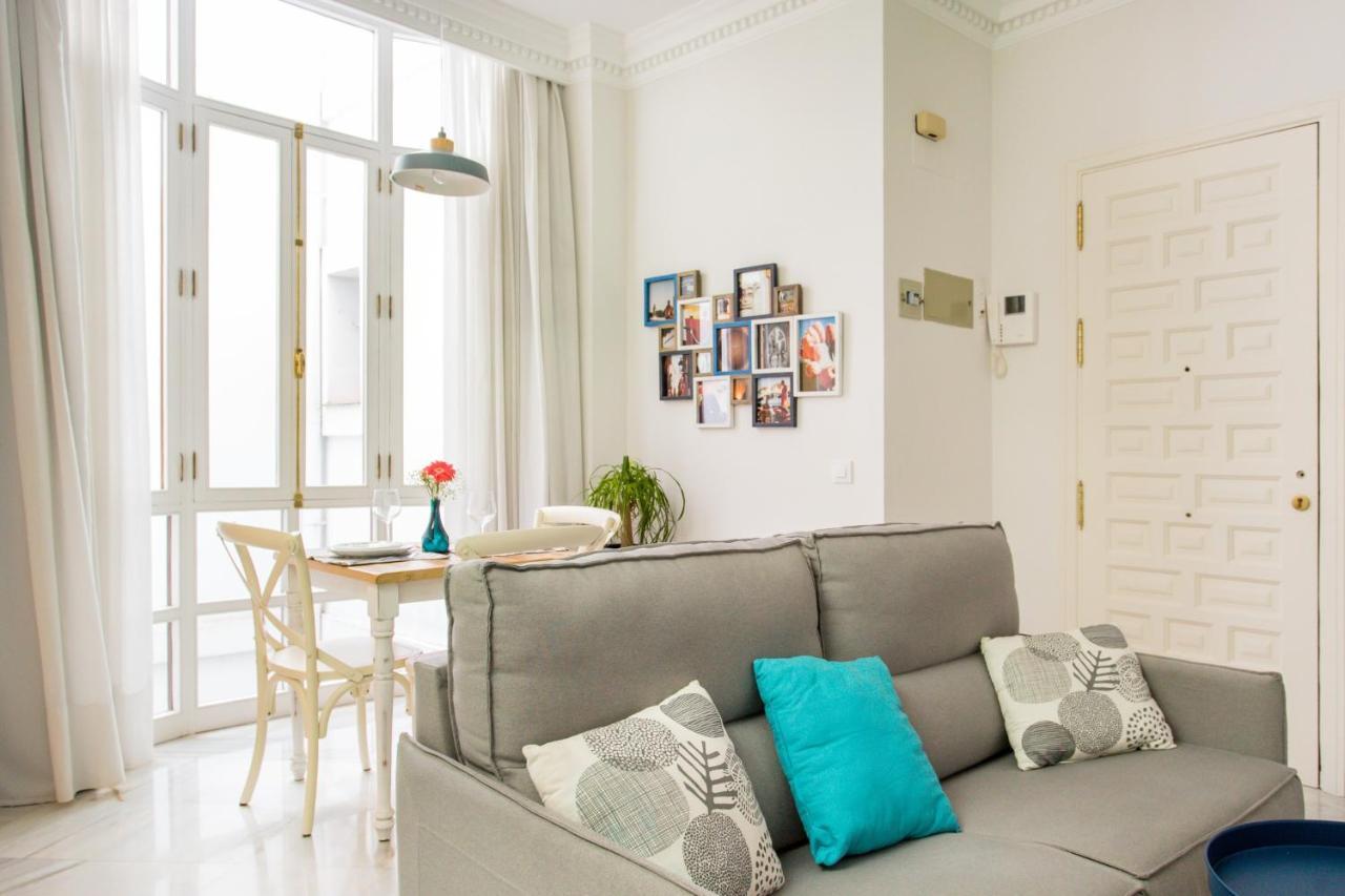 Magico Apartamento En Casa Palacio Del Siglo XVII 塞维利亚 外观 照片