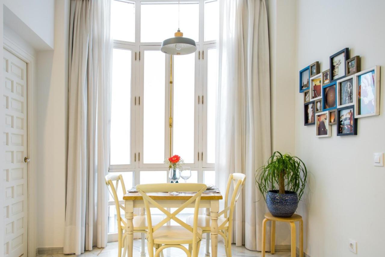 Magico Apartamento En Casa Palacio Del Siglo XVII 塞维利亚 外观 照片