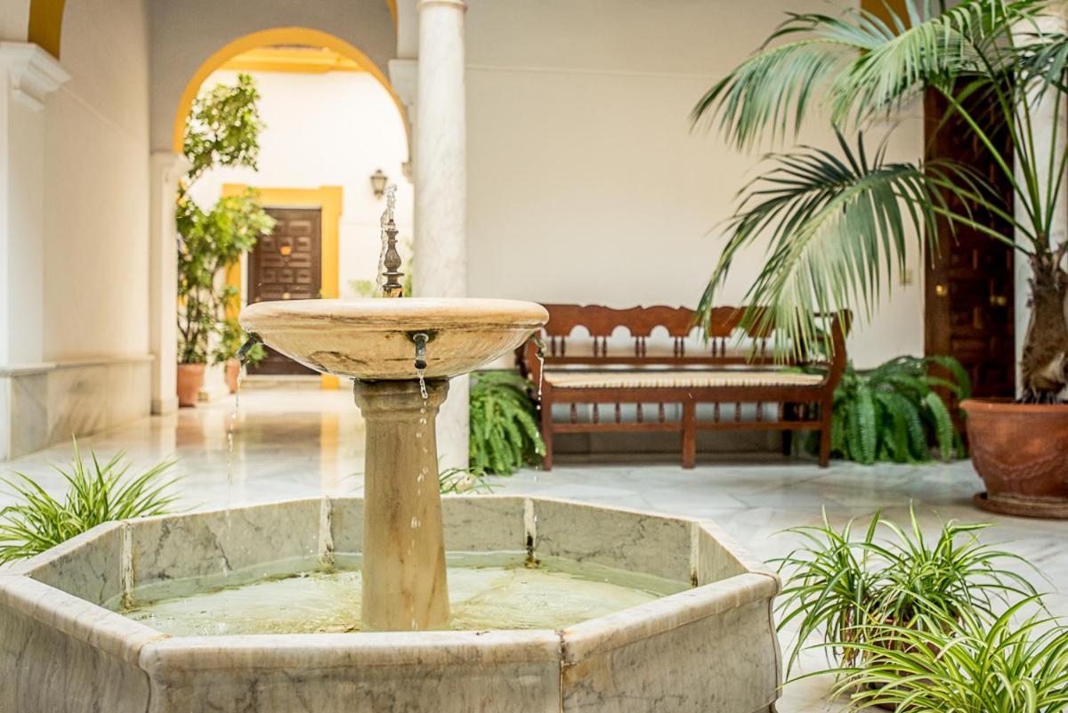 Magico Apartamento En Casa Palacio Del Siglo XVII 塞维利亚 外观 照片